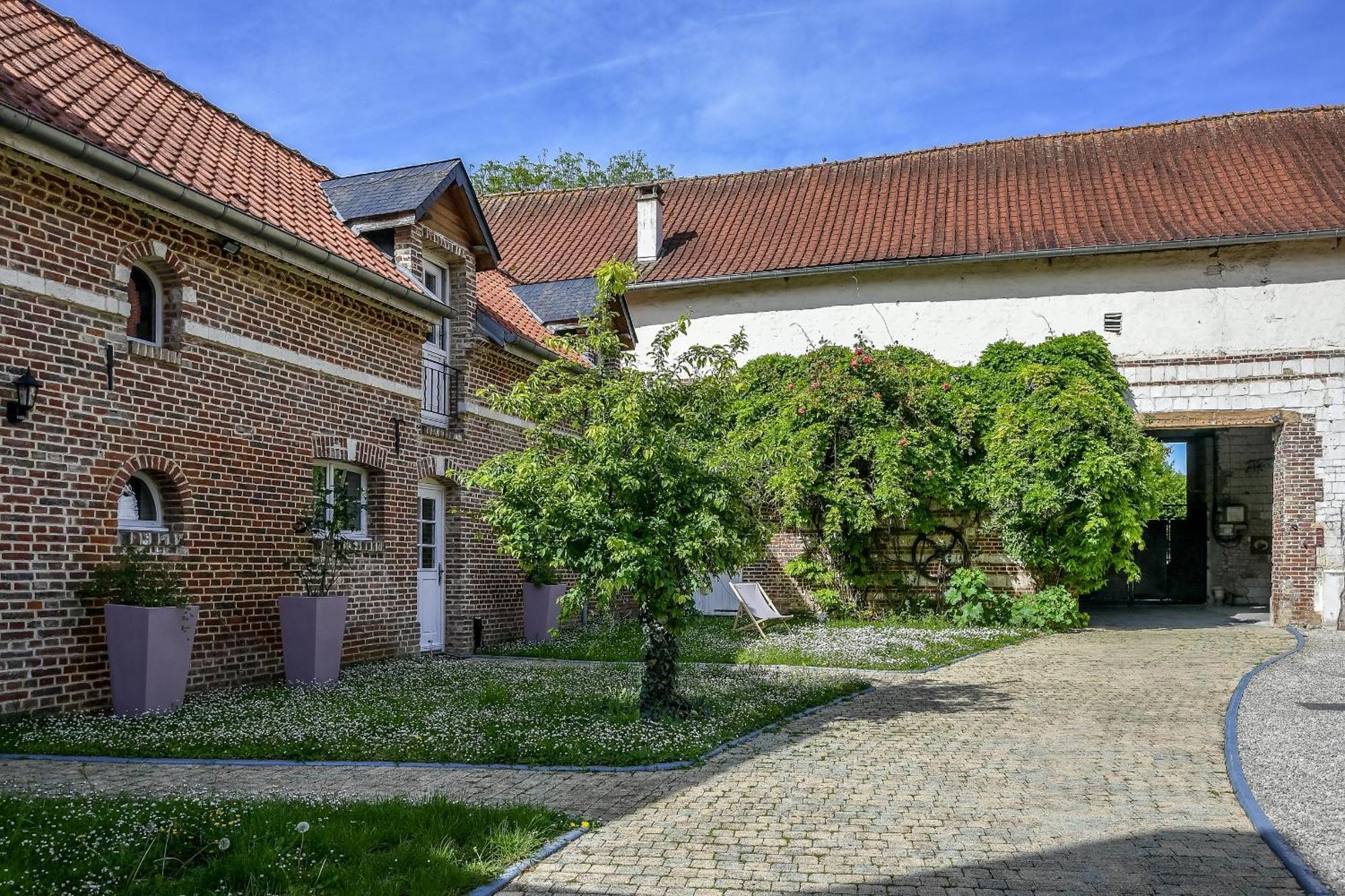 Le Relais Du Beffroi & Spa Saint-Riquier Zewnętrze zdjęcie